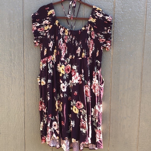Torrid Halter Smocked Floral Dress Size 4X - Picture 8 of 12